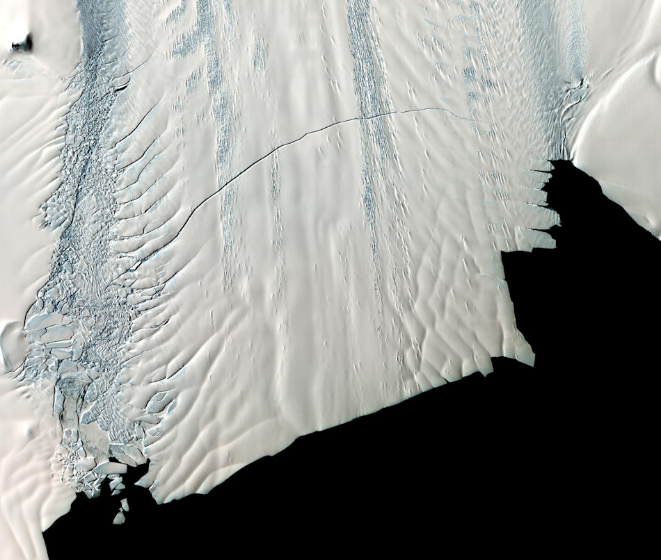 Der Pine Island Gletscher ist einer grÃ¶ssten Gletscher des westantarktischen Eispanzers und transportiert weltweit gesehen am meisten Eis ins Meer. Bild: NASA